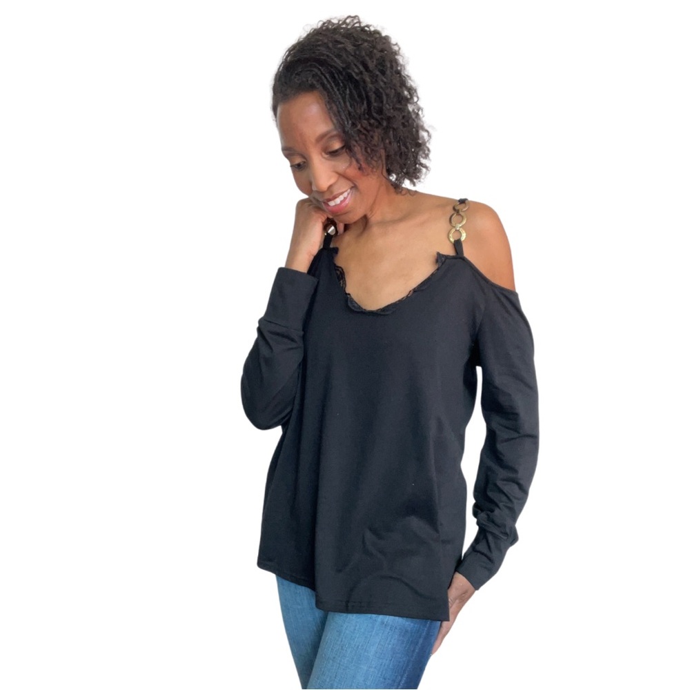 C.O.Z.Y•BLACK OFF THE SHOULDERS BLOUSE•SIZE: XL